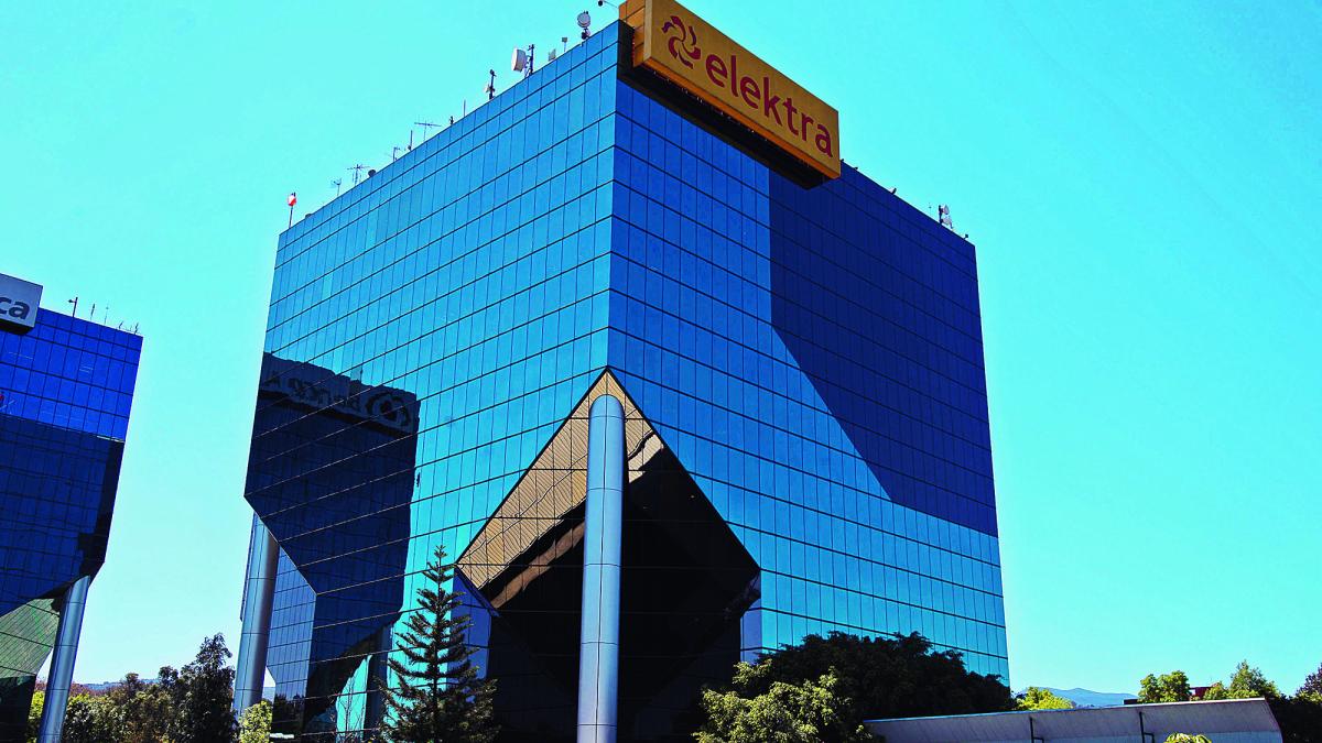Ingresos y flujo operativo de Elektra suben en el cuarto trimestre