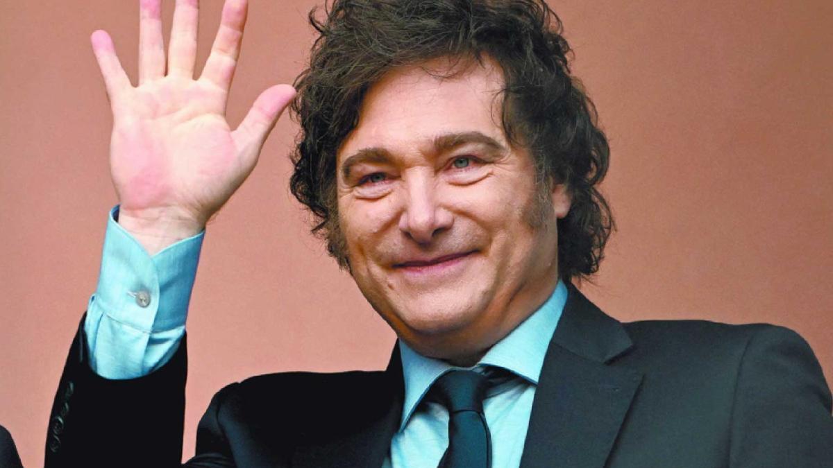 Diputados de Argentina aprueban polémica reforma laboral de Milei, que volverá al Senado