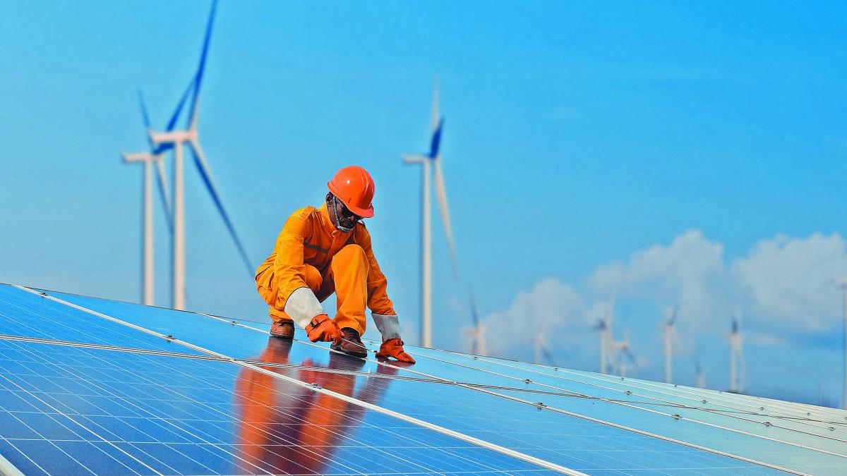 Incentivos para que empresas poblanas transiten a energías limpias, representará crecimiento del 40%