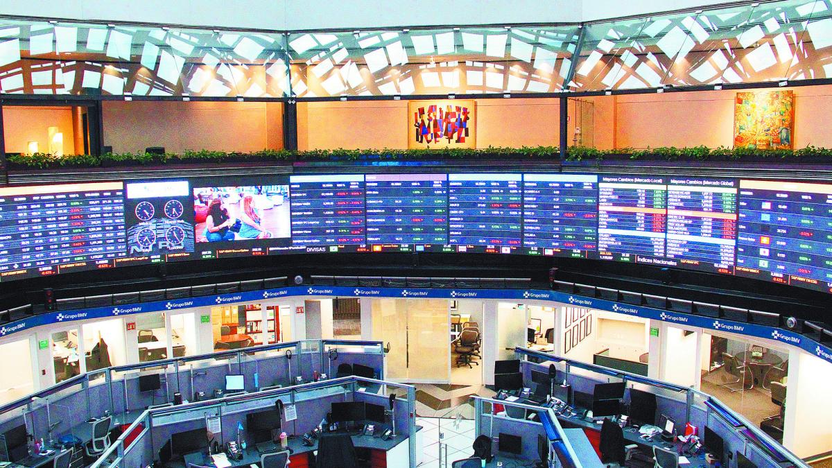 BMV y BIVA cierran al alza y renuevan máximos históricos