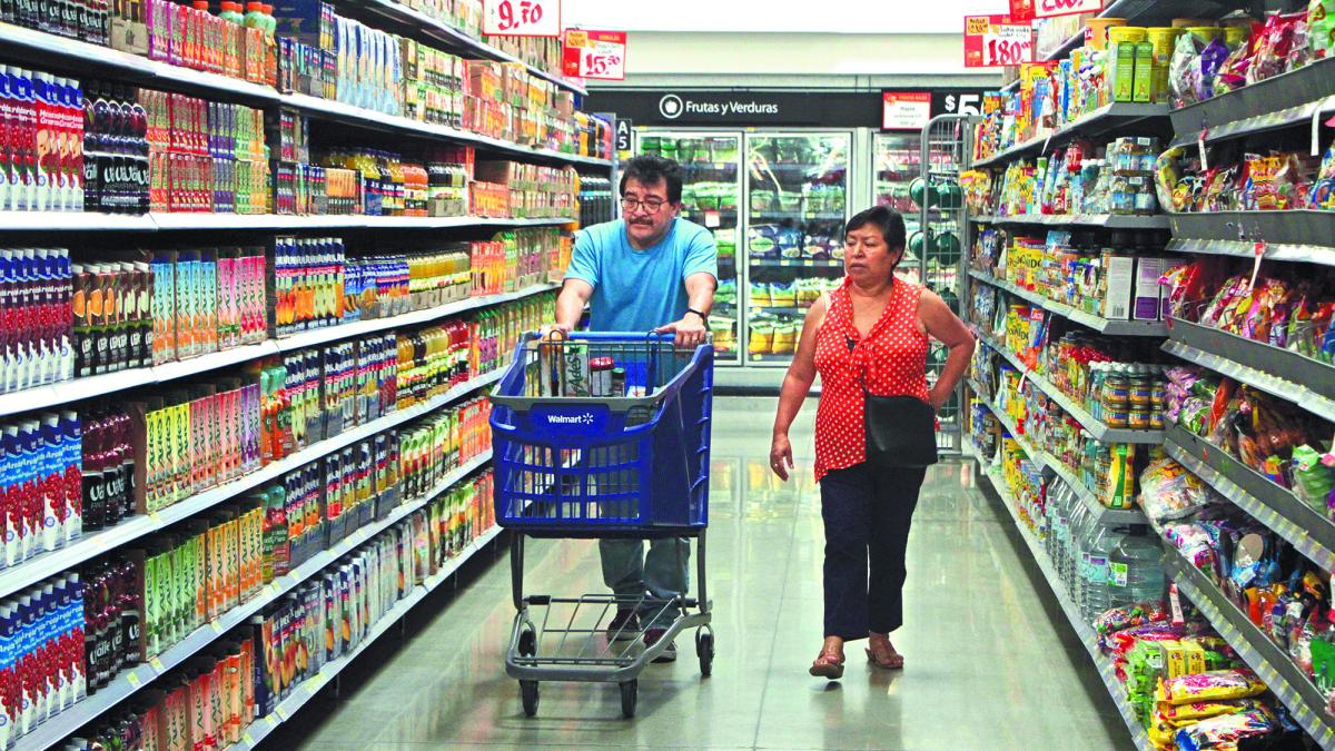 Cuesta de enero 2026: subirán precios de refrescos, sueros, cigarros y ¿gasolina? por IEPS