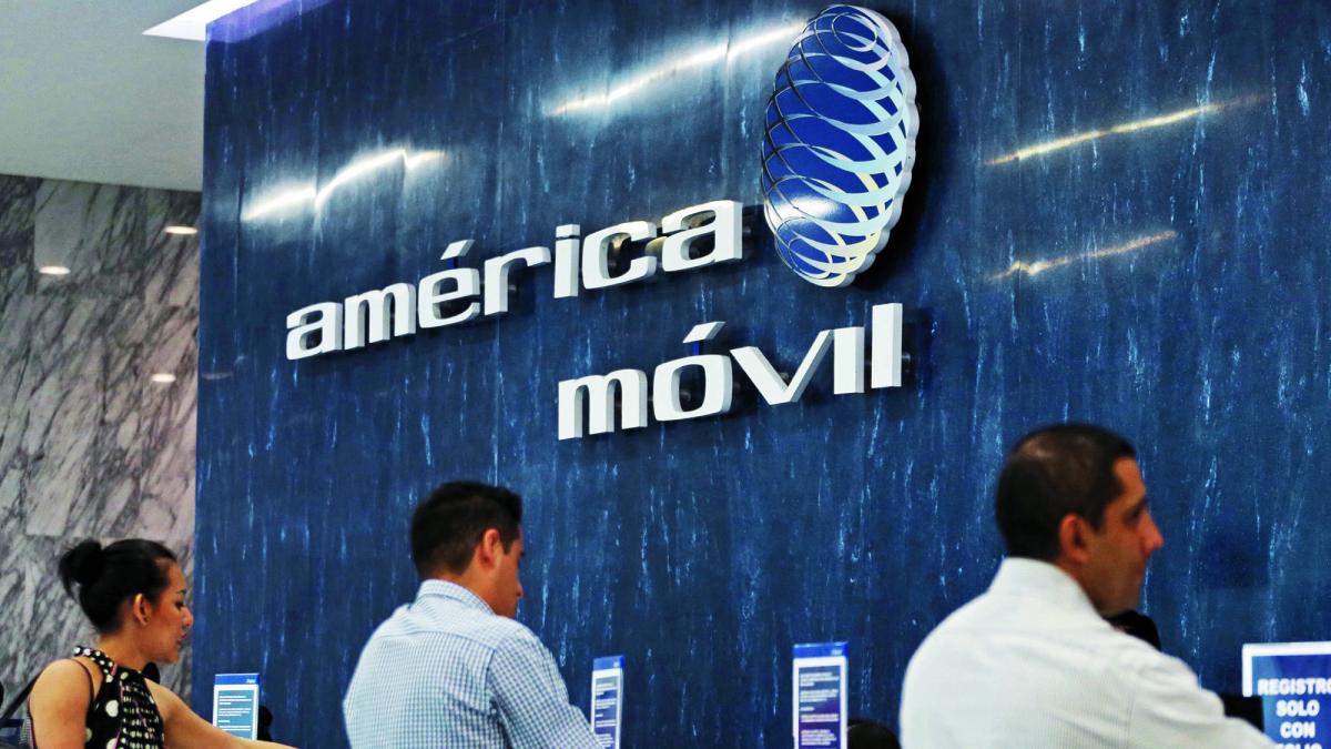 América Móvil reporta aumento de sus ganancias en el cuarto trimestre de 2025