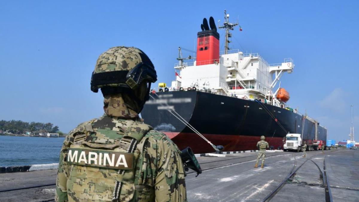 Golpe histórico al huachicol: Aseguran buque con 10 millones de litros de  diésel en Tamaulipas