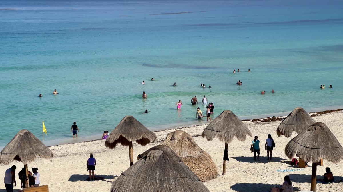 Reforma de las 40 horas no satisface a trabajadores ni a hoteleros de Quintana Roo