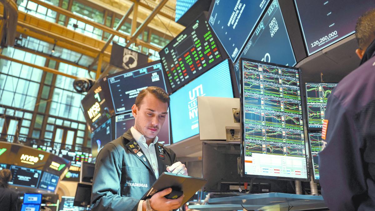 Wall Street avanza impulsado por las acciones tecnológicas