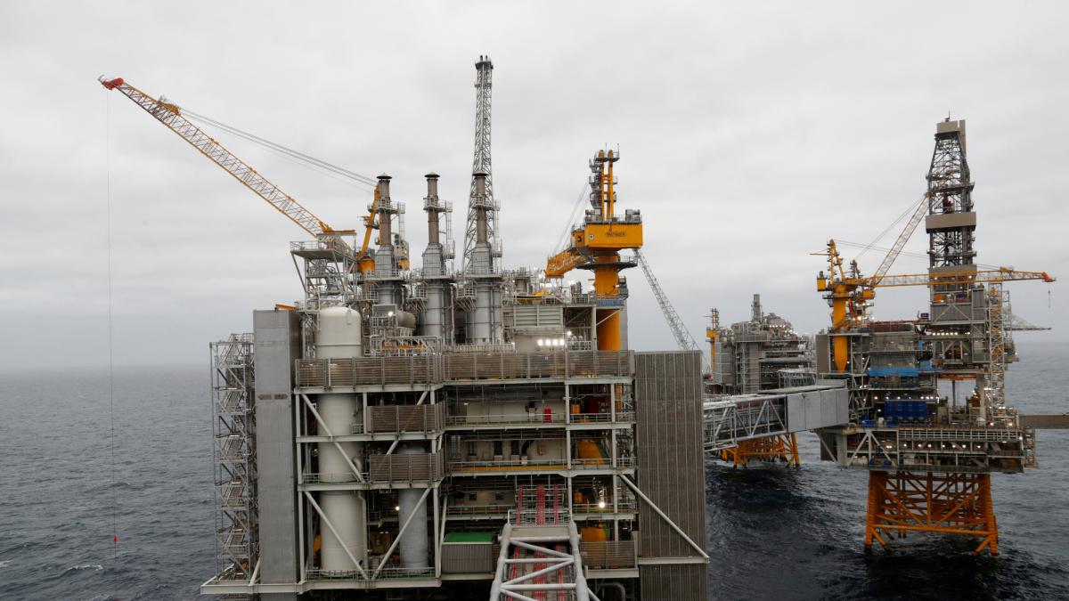 Precios del petróleo se mantienen estables en las primeras operaciones bursátiles en Asia