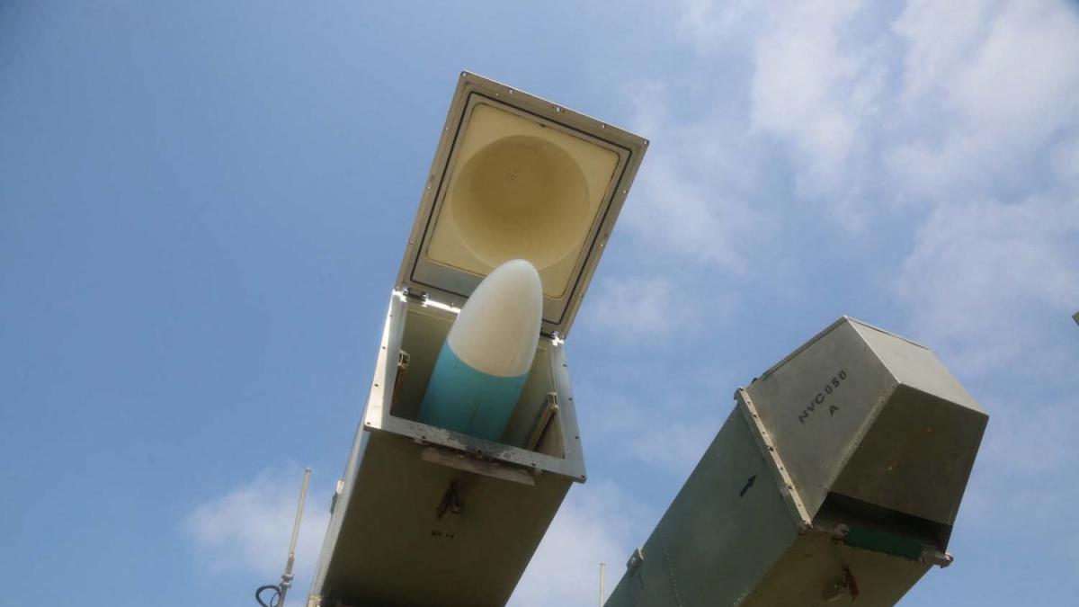 EU bombardeó sitios de misiles antinavío de Irán cerca del estrecho de Ormuz