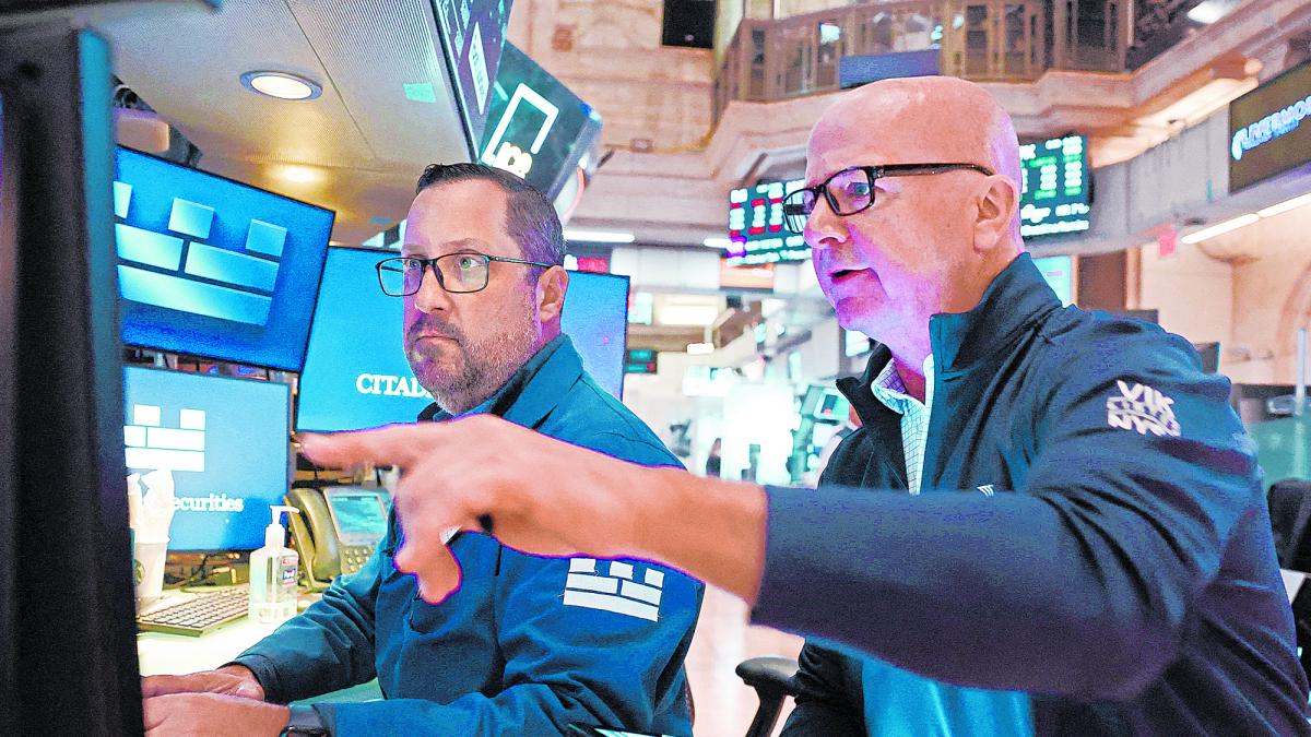 Wall Street avanza tras repunte en los datos de nóminas privadas; GameStop sube con fuerza