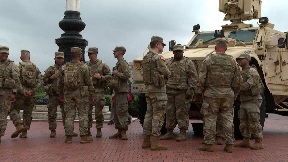 Un juez ordena a Trump poner fin al despliegue de la Guardia Nacional en Los Ángeles