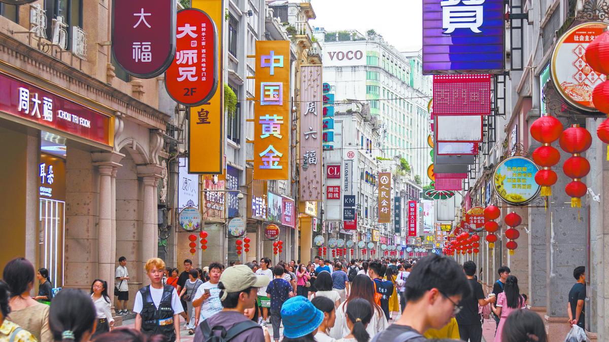 Muerte ‍de antigua responsable del control natal en China reabre heridas de política del "hijo único"