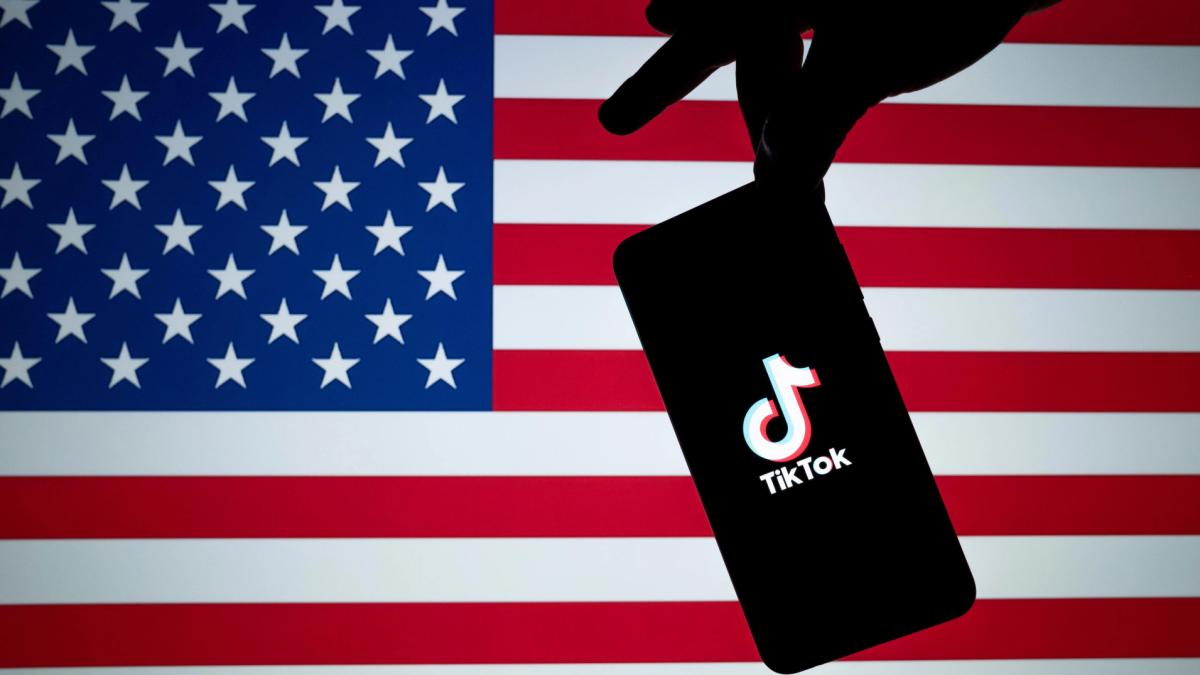 TikTok vende parte de sus activos en Estados Unidos para seguir operando