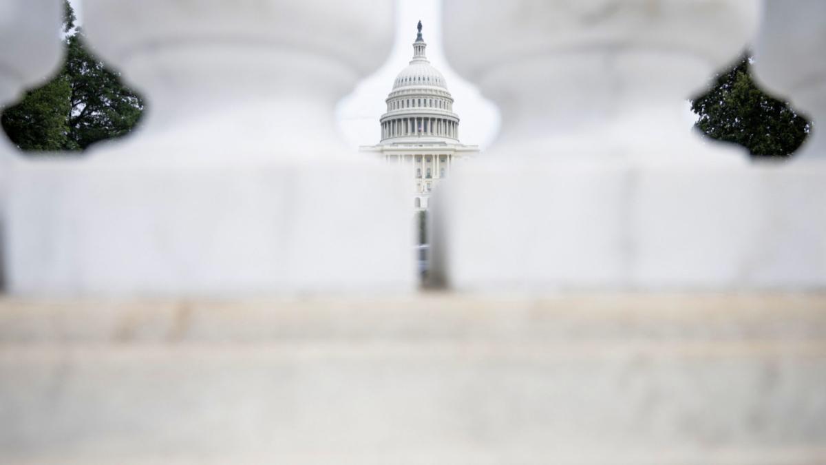 Senado de EU vota este miércoles el límite a los poderes de Trump en la guerra con Irán