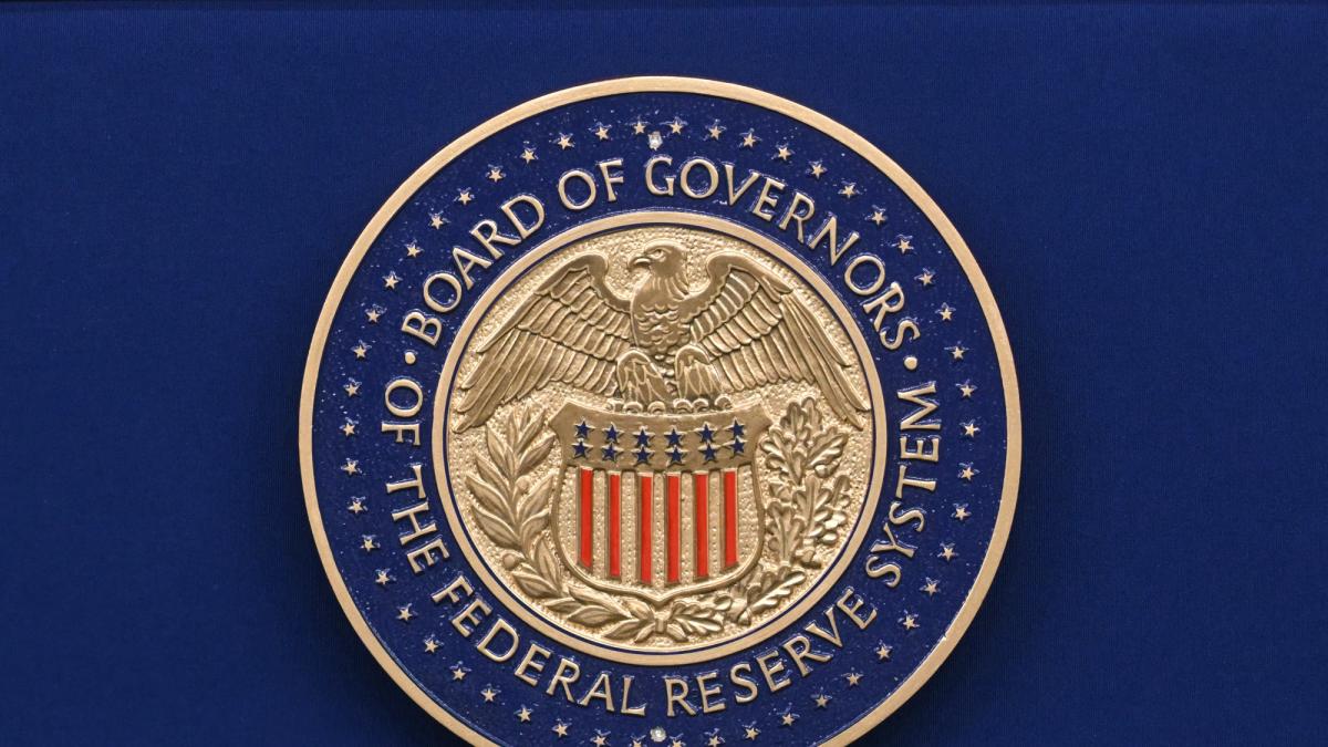 En febrero, confianza de los consumidores estadounidenses aumenta