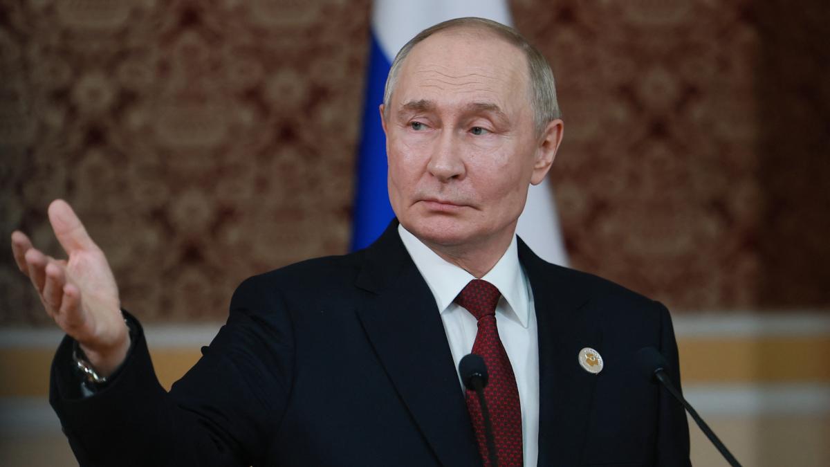 普京保证俄罗斯不打算攻击欧洲并提议正式"记录在案"