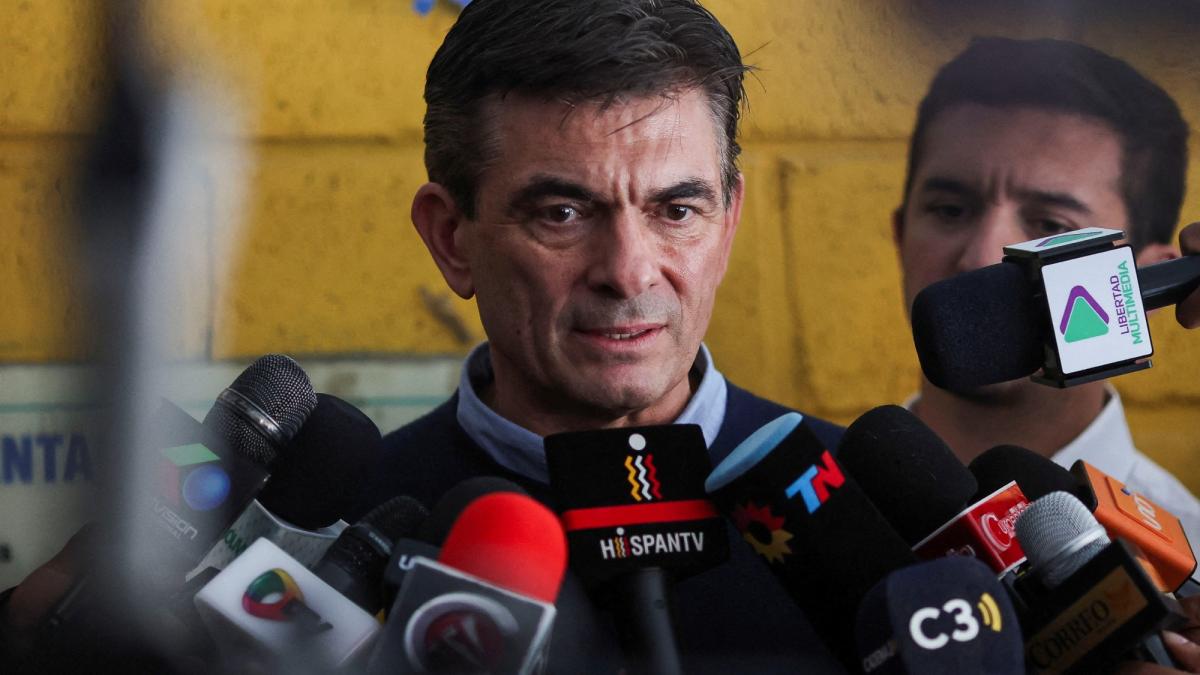 Presidente de Bolivia instala comisión para investigar presunto desfalco millonario en hidrocarburos