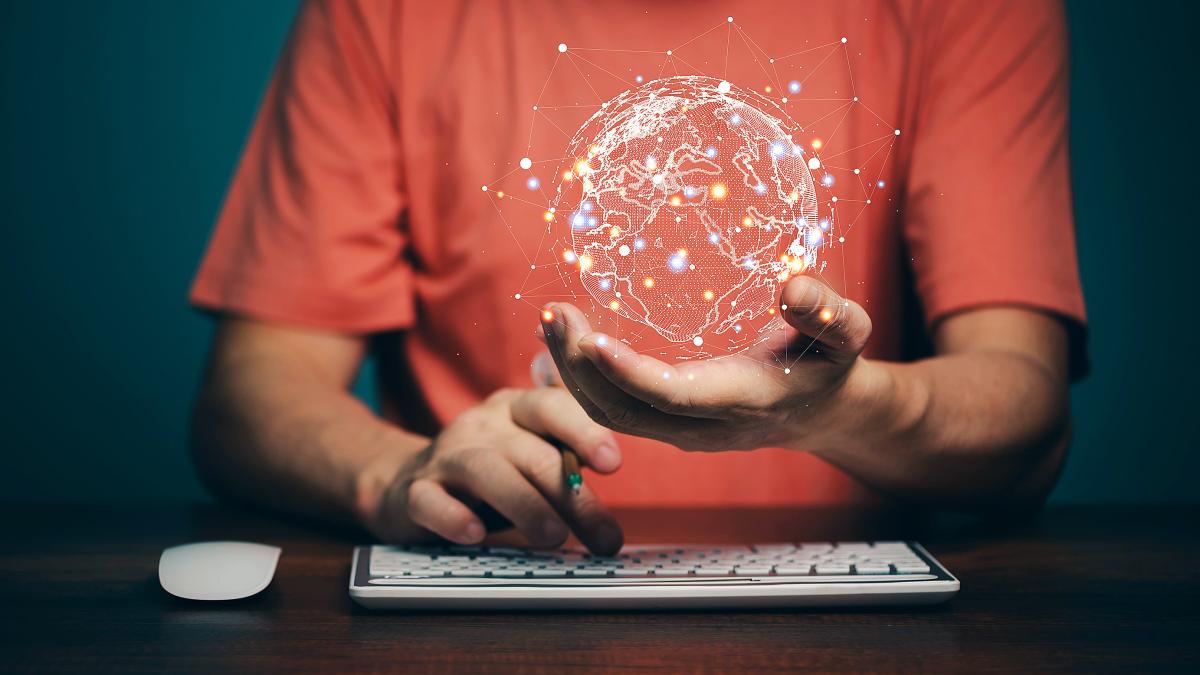 20,000 personas esperan lugar en el centro público de IA del gobierno de Sheinbaum