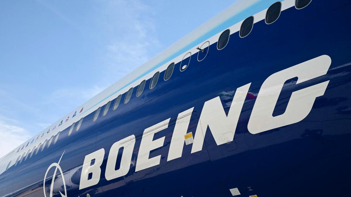 Boeing dice que plan de participación de Trump no aplica a las grandes firmas de defensa de Estados Unidos