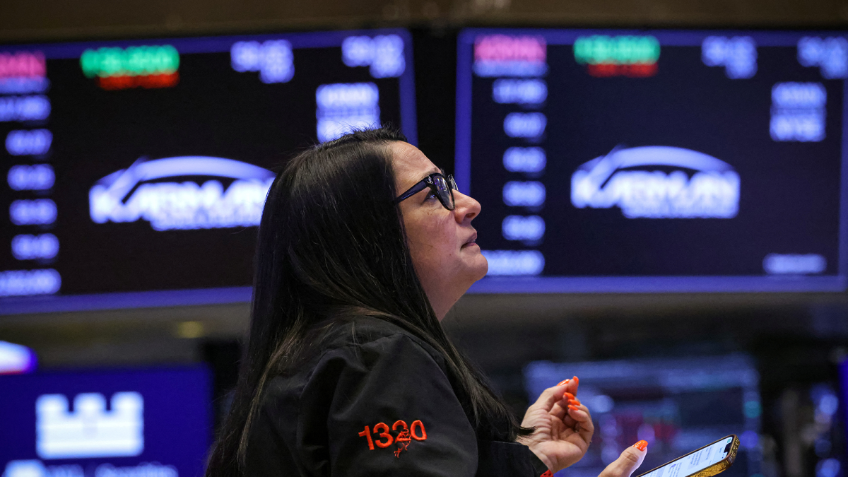 Wall Street extiende las caídas; aerolíneas se presionan por aumento de precios de petróleo
