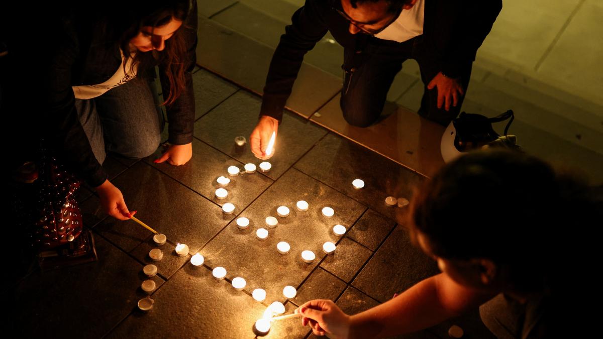 Aumentan a 16 los muertos tras tiroteo masivo en balneario Bondy Beach, Australia