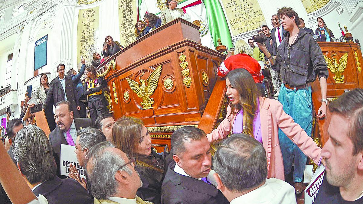 Morena en CDMX traslada a la Contraloría Transparencia