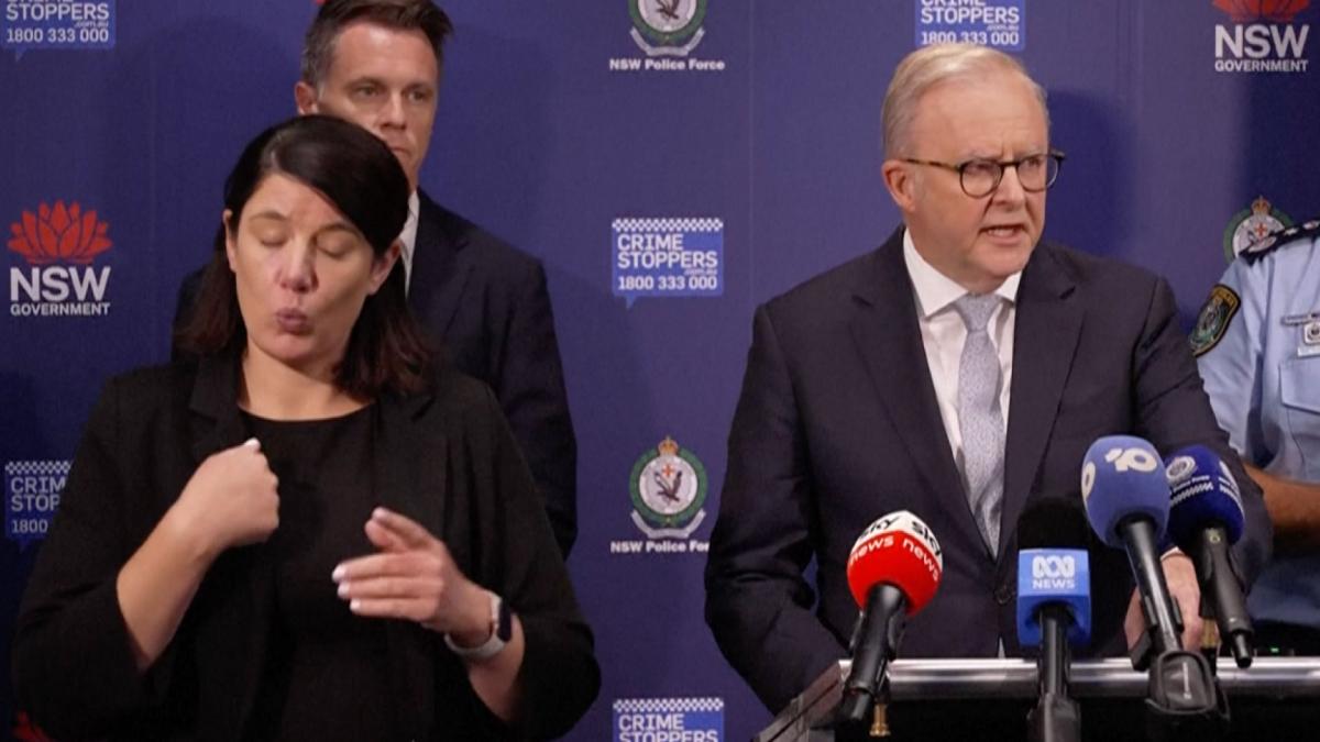 Ataque en playa de Sídney parece "motivado por la ideología" del EI, dice primer ministro