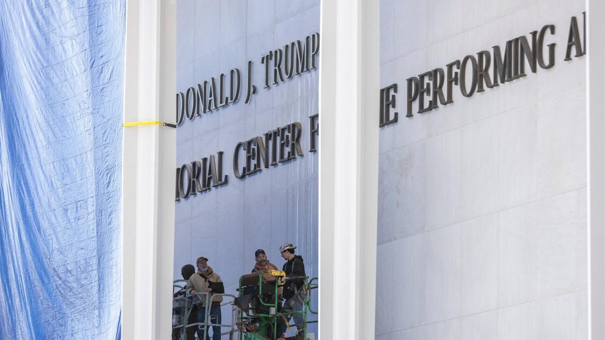 El Kennedy Center ya es el "Trump Kennedy Center"