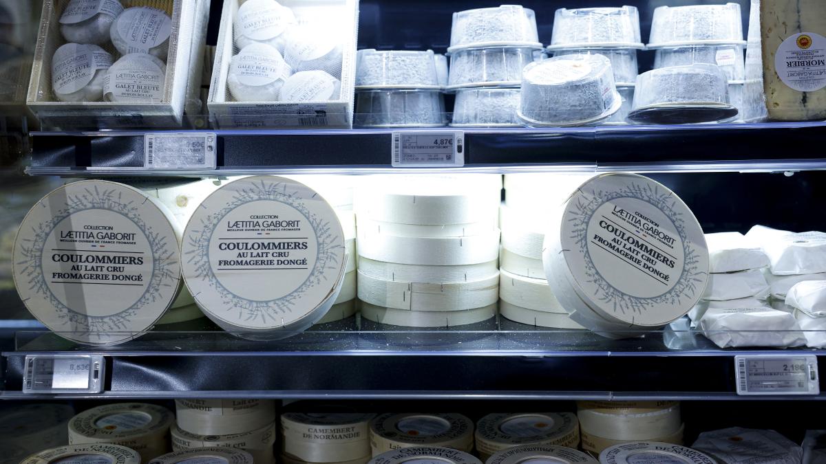 China impone aranceles temporales de hasta 42.7% a los productos lácteos de la UE