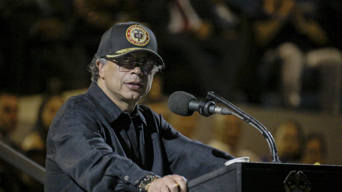 Petro, de Colombia, dice que Estados Unidos bombardeó fábrica de cocaína en  puerto venezolano de Maracaibo