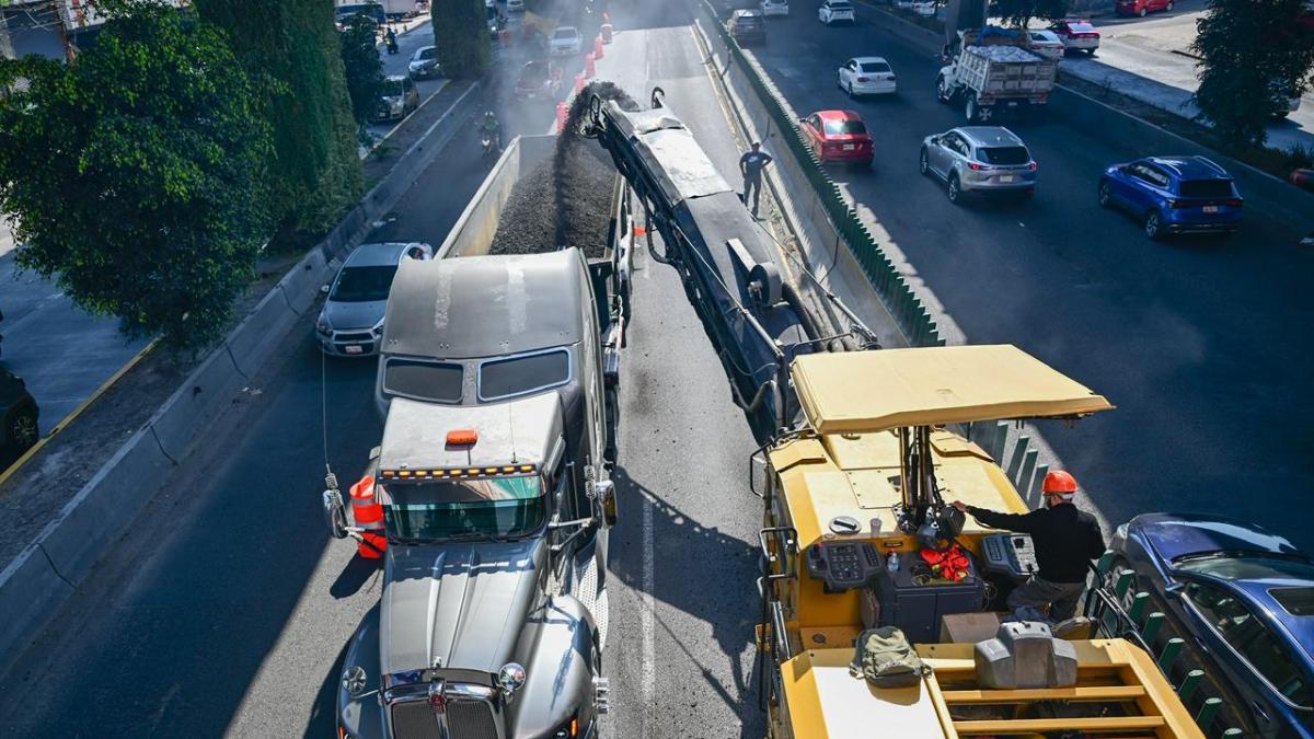 Gobierno del EdoMéx apuesta por una reconstrucción duradera del Periférico Norte, con materiales de hasta una década de vida útil