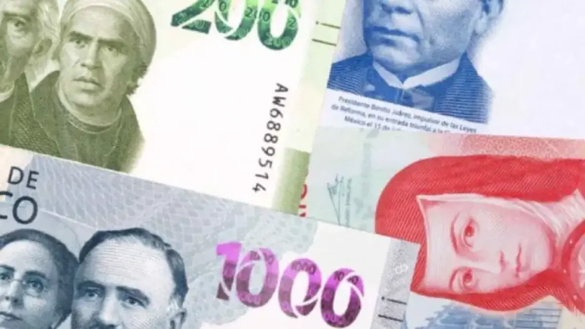 Peso mexicano se aprecia contra el dólar y se mantiene en la zona debajo de 17.50