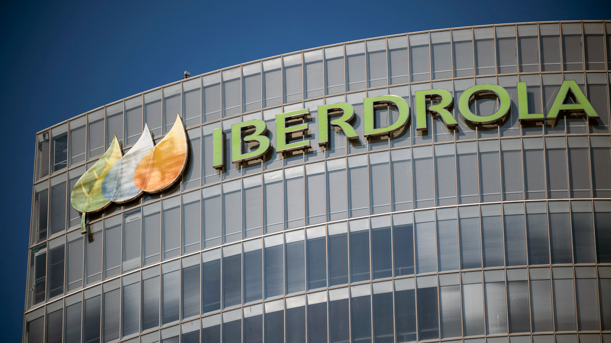 Iberdrola pone en operación su megaproyecto de línea eléctrica entre EU y Canadá