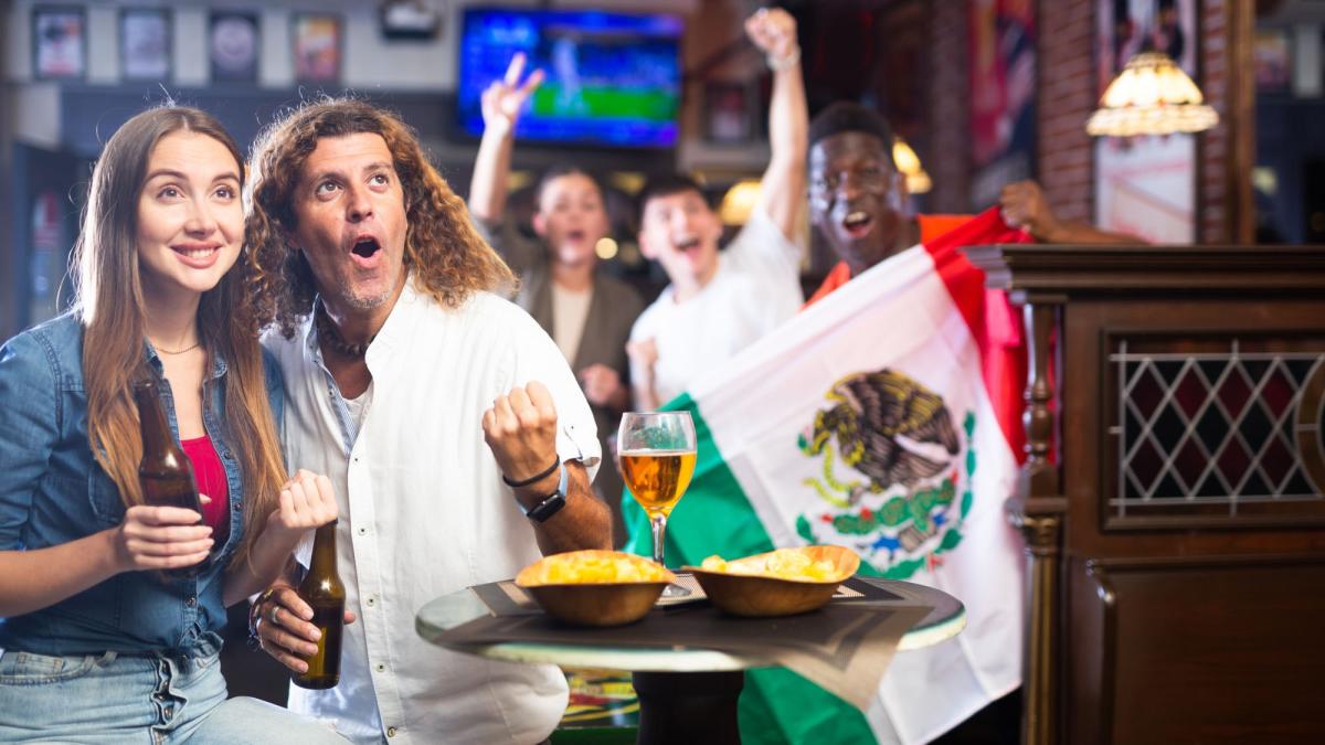 Negocios se preparan para el Mundial 2026 con inversión, tecnología y marketing