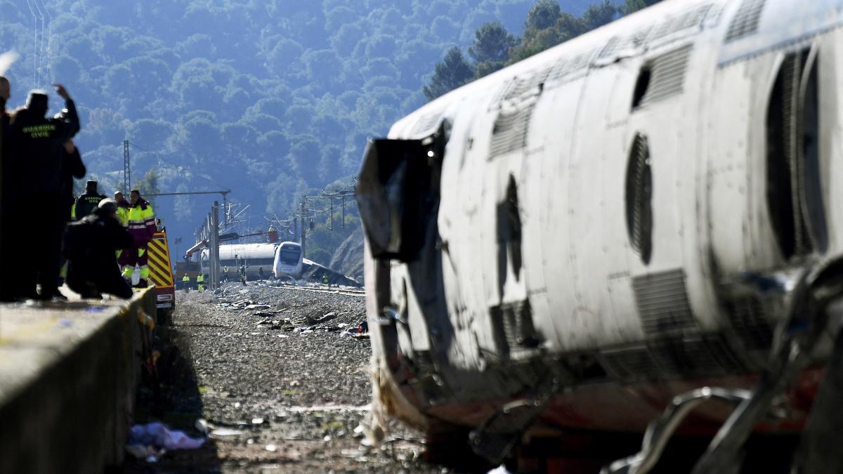 Saldo definitivo del accidente ferroviario en el sur de España es de 45 muertos