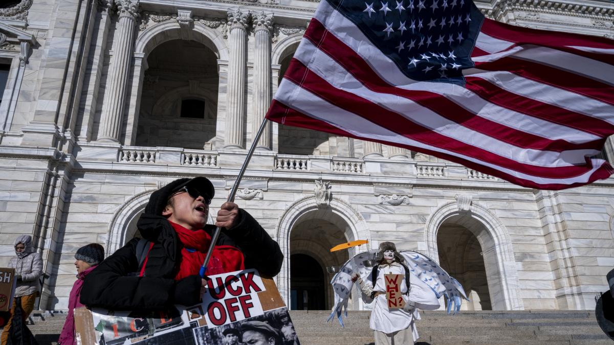 Senado de EU convoca a los directores de las principales agencias migratorias