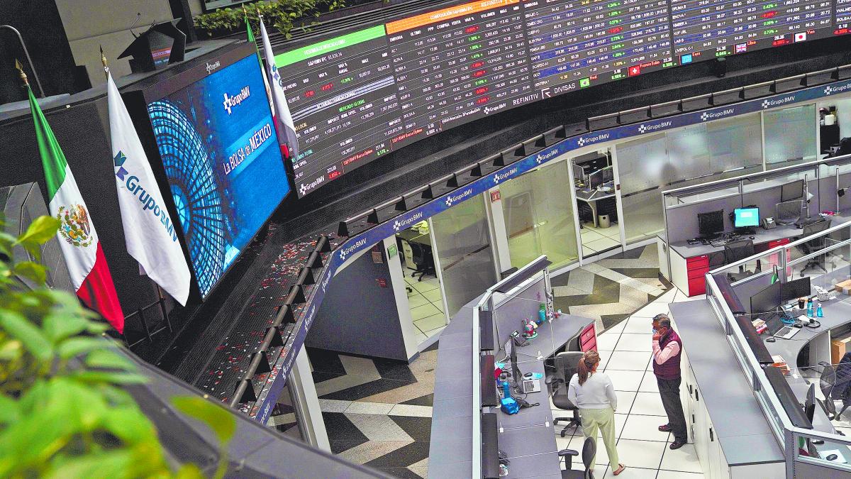 Inversiones de afores en BMV suben a su mayor nivel desde 2024