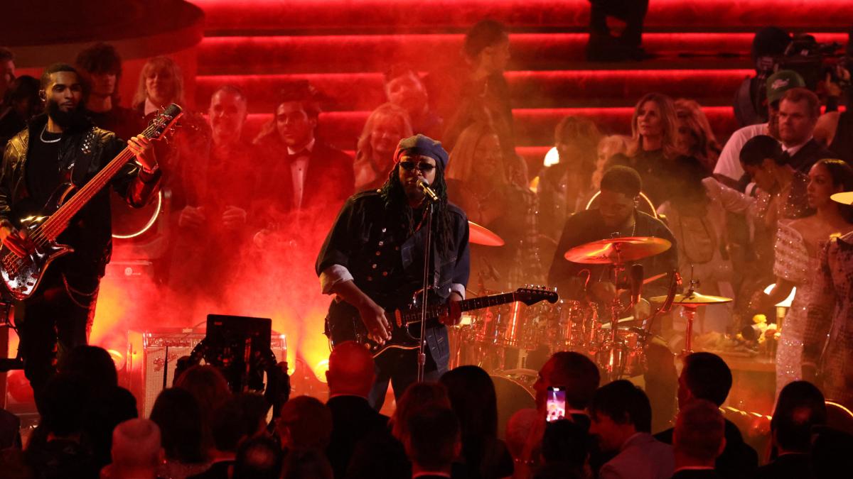 Kendrick Lamar, Bad Bunny y Lady Gaga arrancan los Grammys victoriosos