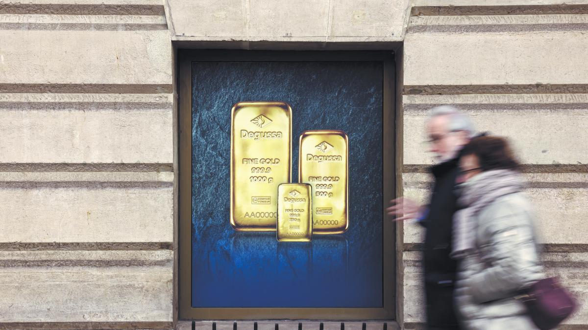 Metales se desinflan, oro cayó 13% y plata 32% en cuatro días