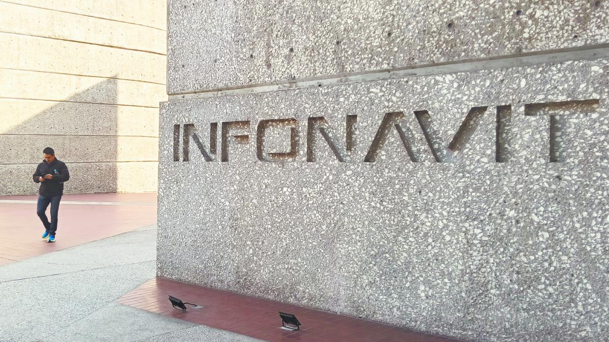 Ahorros para el retiro en las Afores crecieron más del doble que los de vivienda del Infonavit