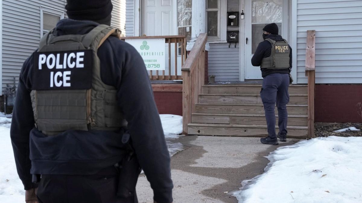 ICE reducirá 700 agentes en Minnesota