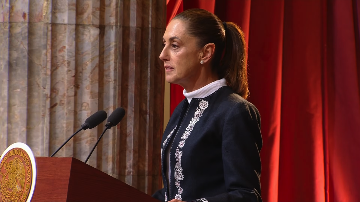 Sheinbaum destaca 22 reformas constitucionales y reafirma no intervención en el aniversario de la Constitución