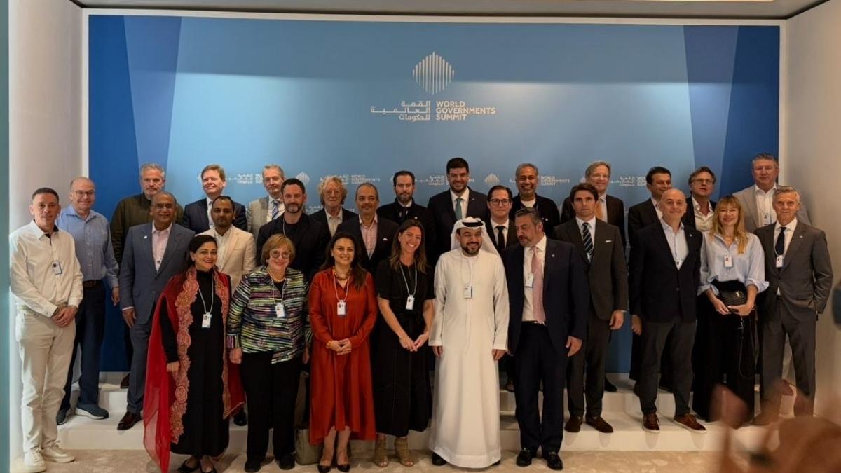 Debaten sobre el papel de la inteligencia artificial en la construcción de relatos