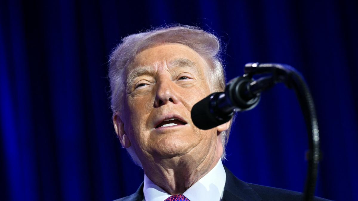 Trump restablece la pesca comercial en aguas protegidas frente a la costa atlántica