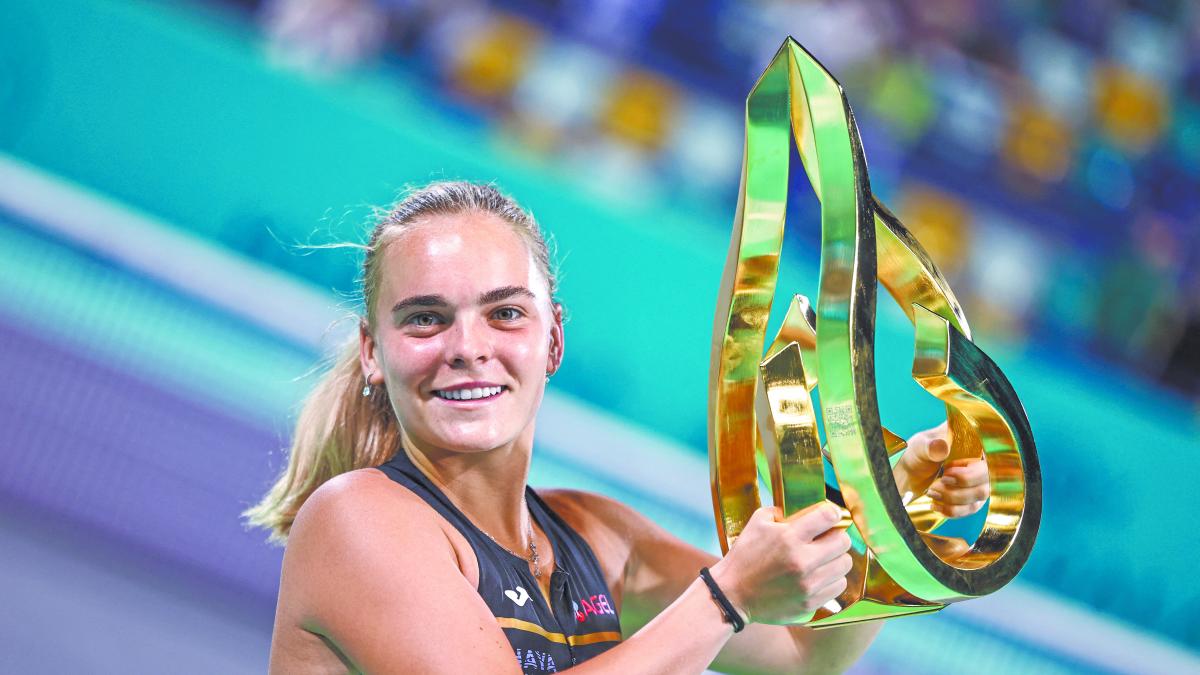 Sara Bejlek abre títulos de la temporada de tenis en Medio Oriente