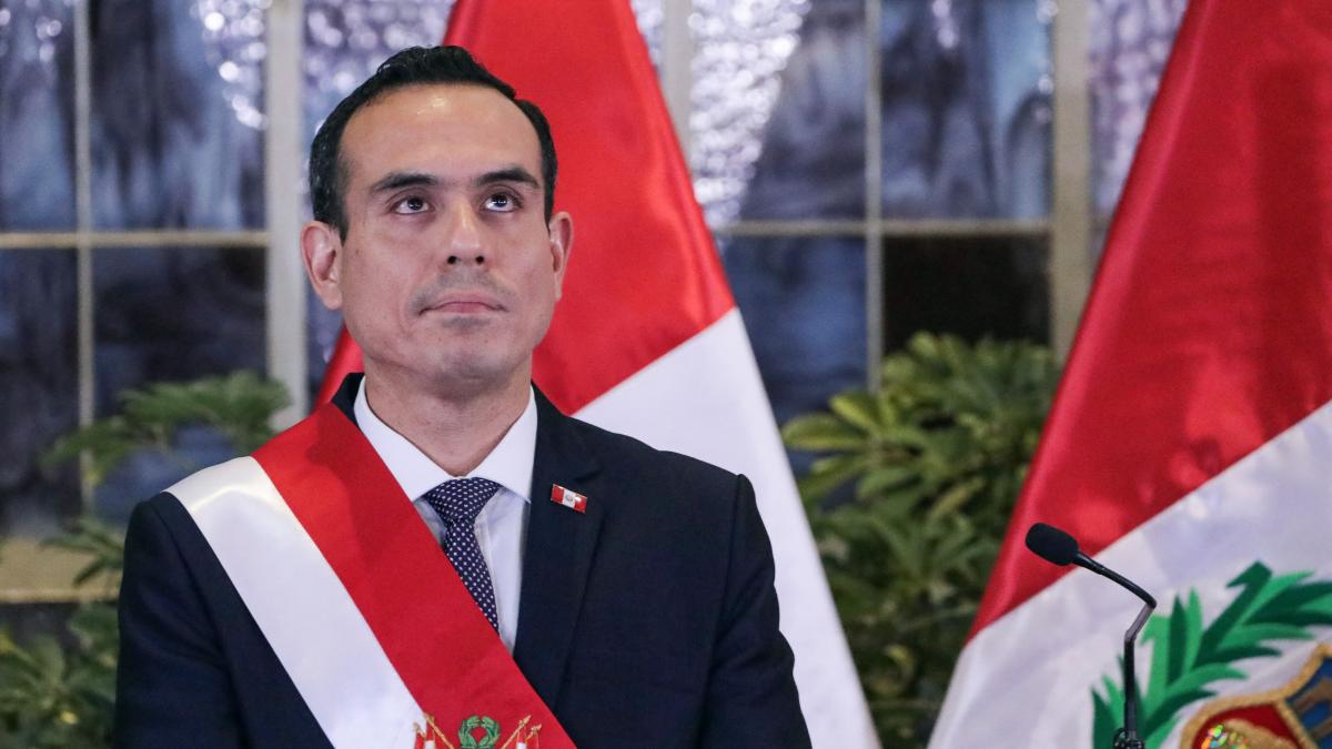 Congreso de Perú debatirá el martes destitución de presidente interino José Jerí