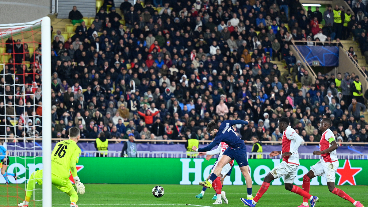 PSG aventaja repechaje de Champions tras remontar a Mónaco