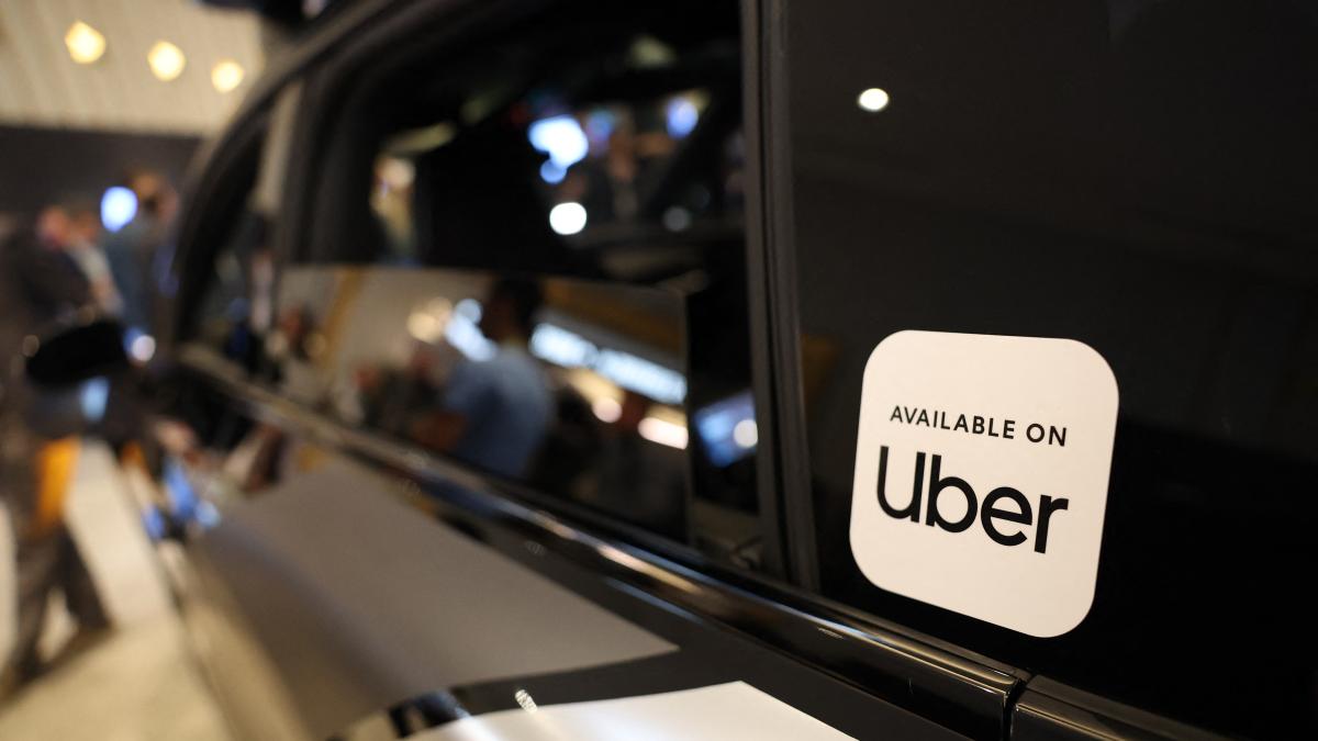 Uber invertirá más de 100 millones de dólares en estaciones de carga para sus robotaxis en EU