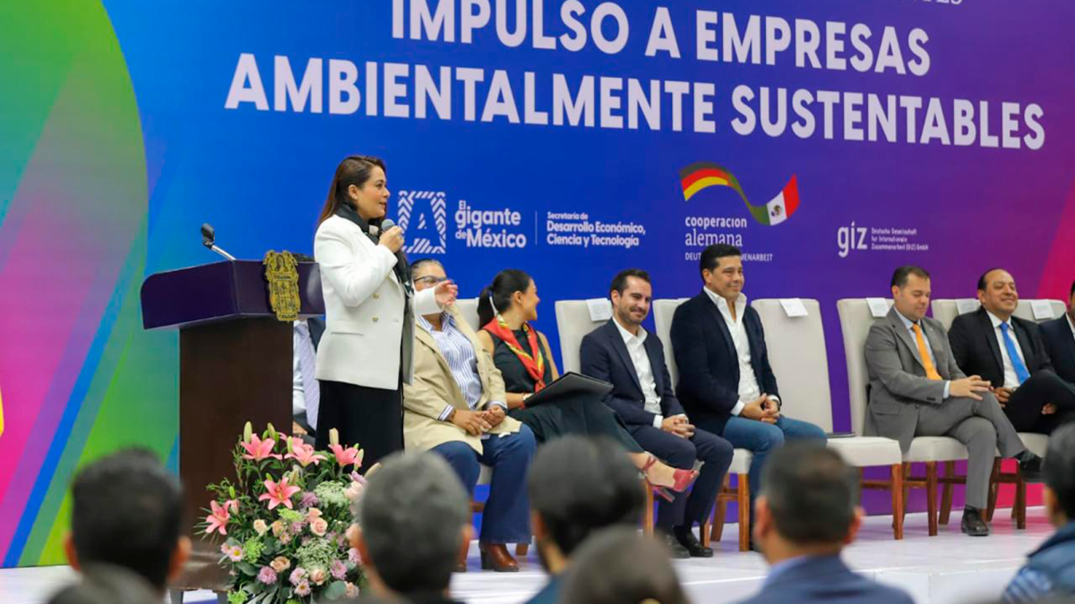 Tere Jiménez hace alianza con Alemania para fortalecer a mipymes de Aguascalientes