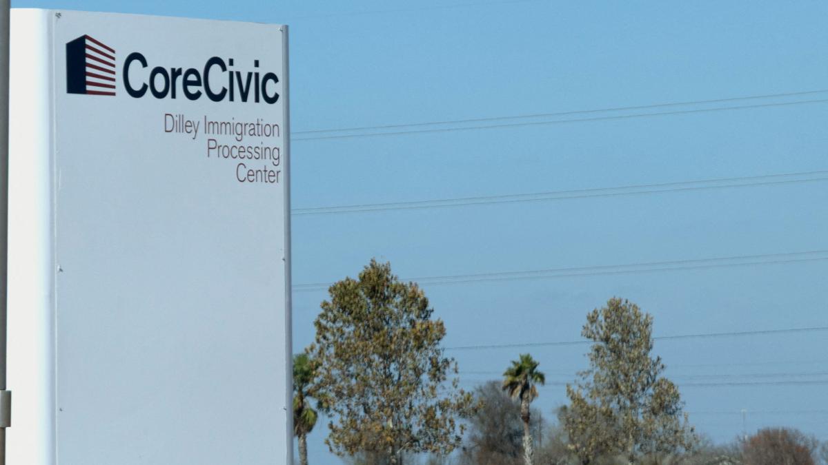 SRE monitorea situación de familias detenidas en Dilley, Texas