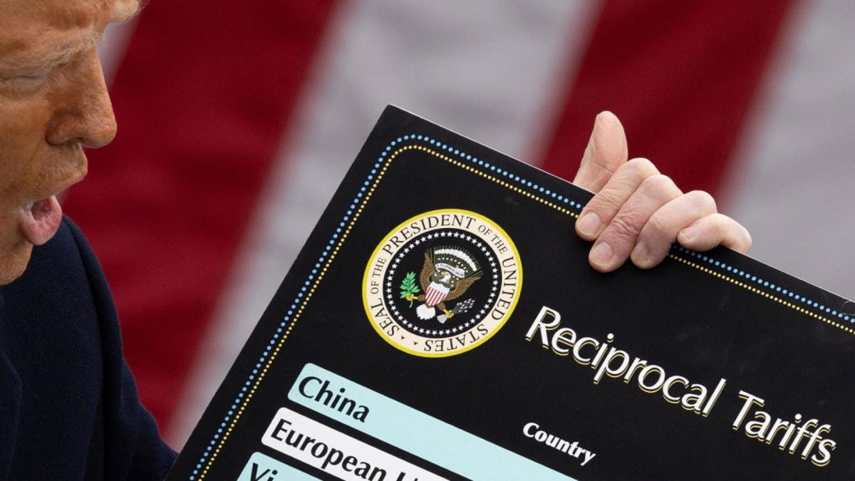 Los nuevos aranceles de Trump se aplican a ⁠partir de este martes a una tasa del 10%