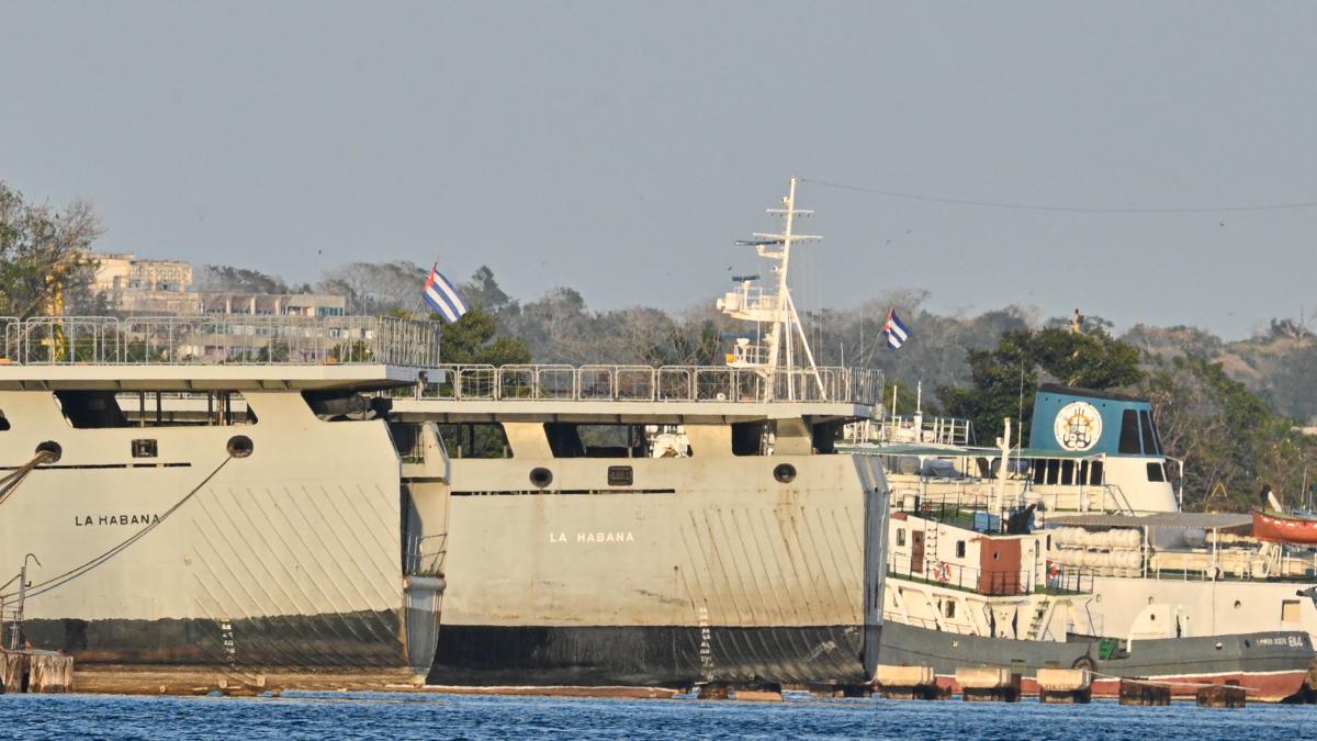 Imputan "terrorismo" a seis tripulantes de lancha de EU interceptada por Cuba